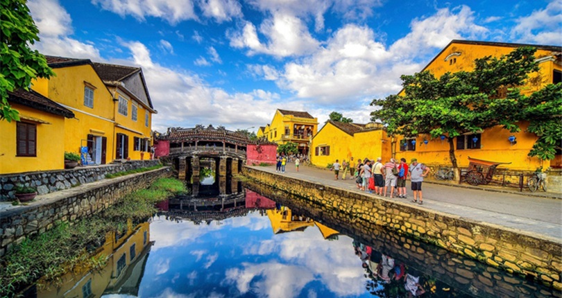 Great Laos And Vietnam 15 Days